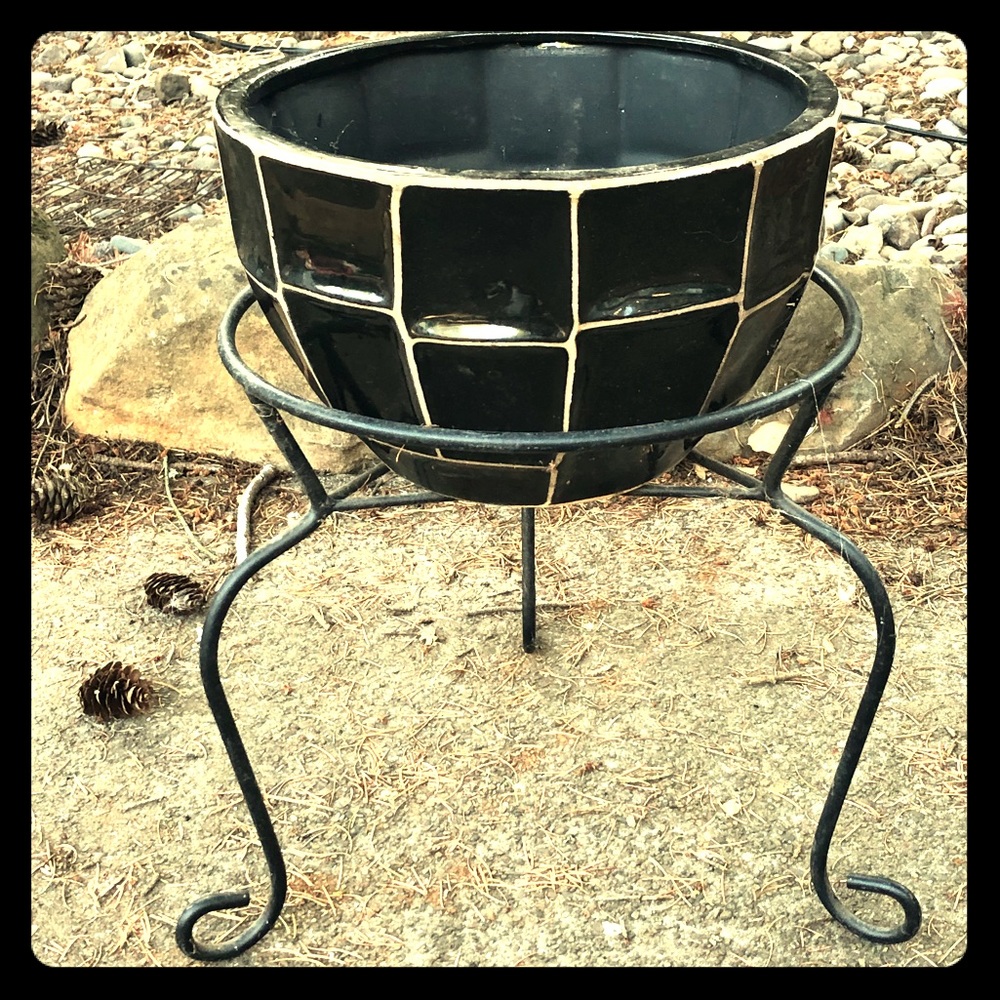 Tile Flowerpot with Stand